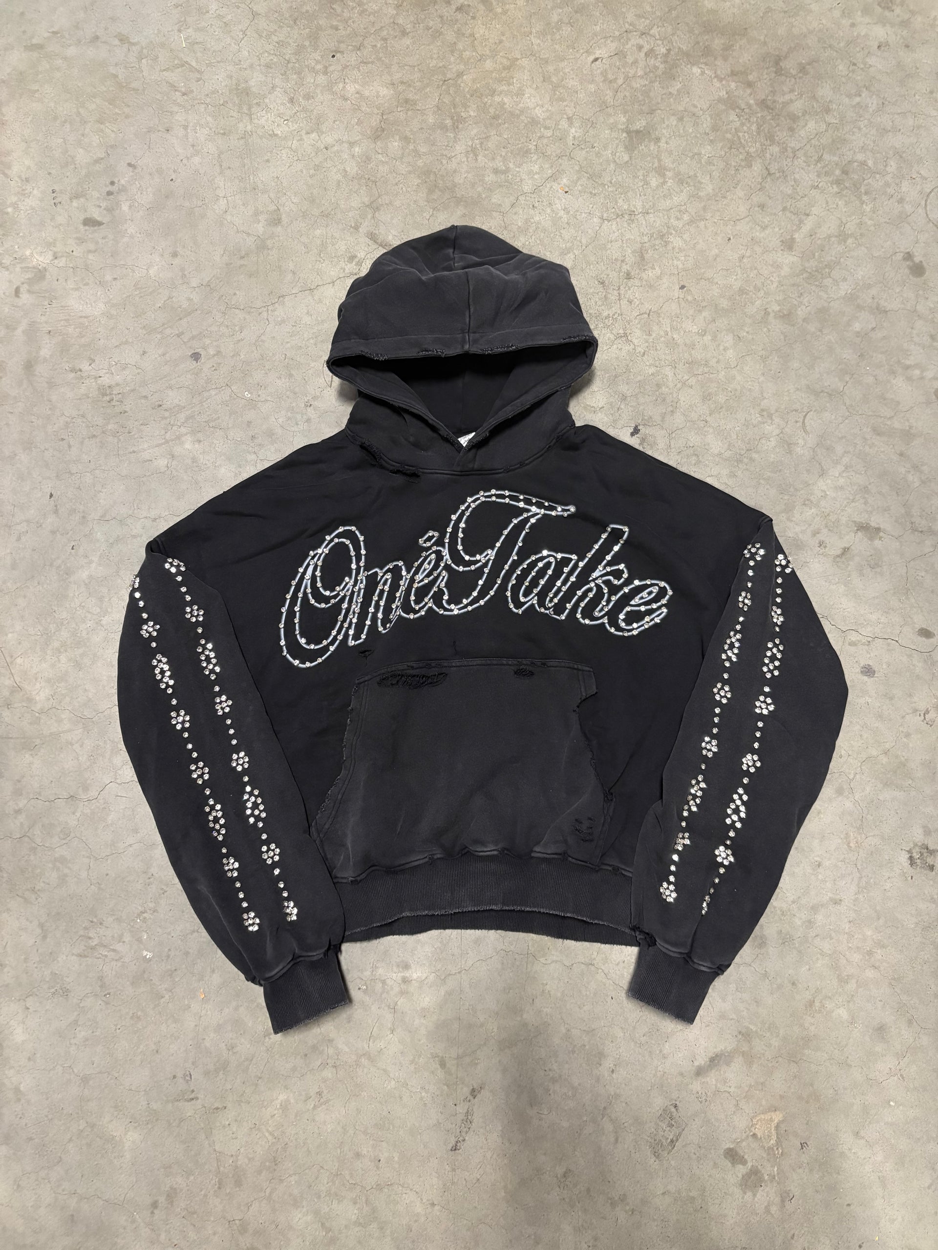 BLACK “LA MODE” HODDIE