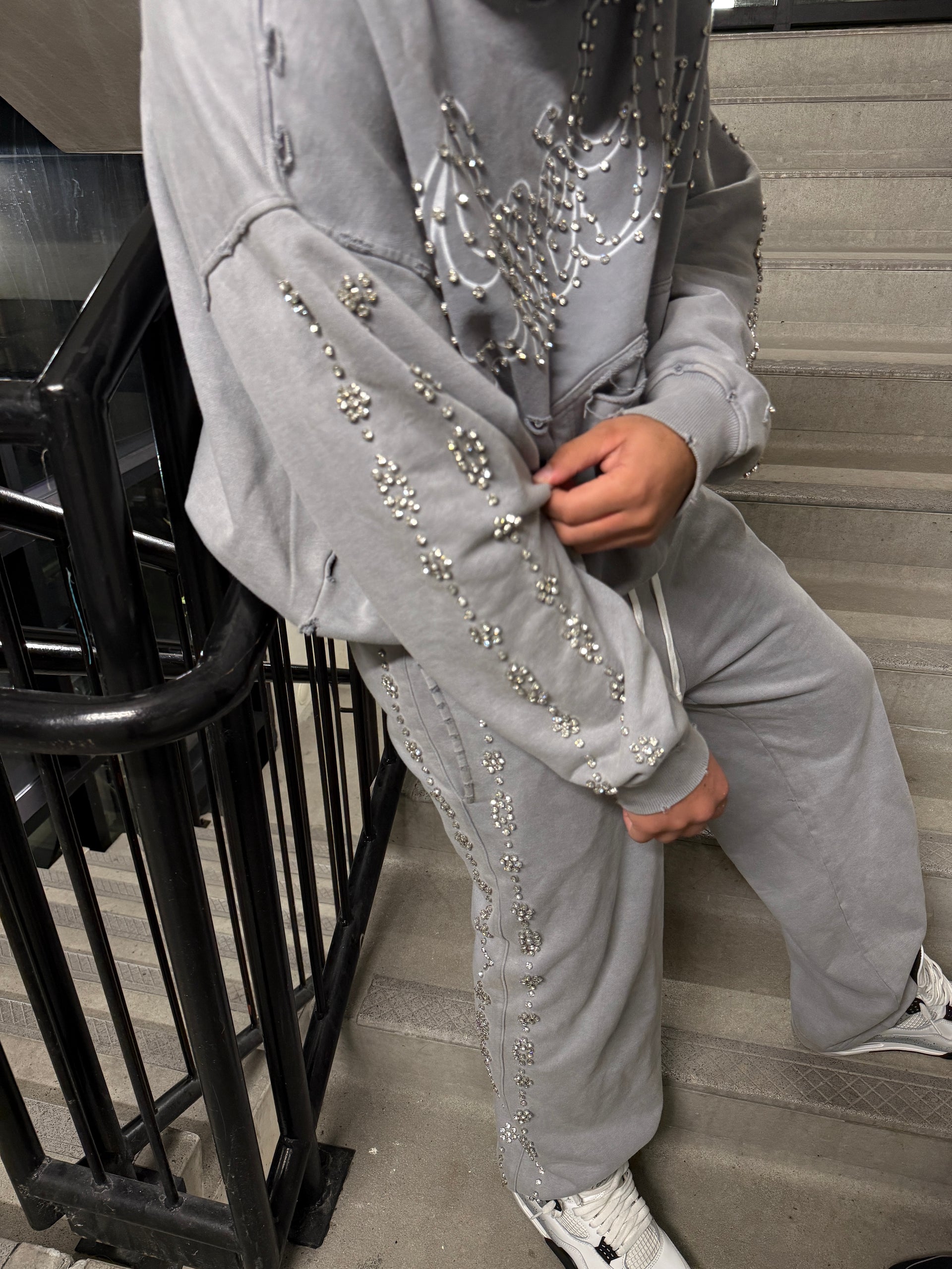 GREY “LA MODE” HOODIE